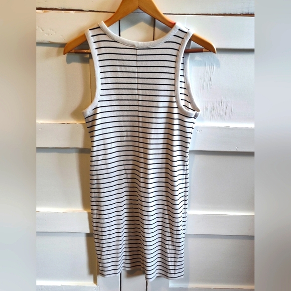 a new day Women's Sleeveless Black & Cream. Striped Bodycon Dress | Size Medium - Picture 2 of 4